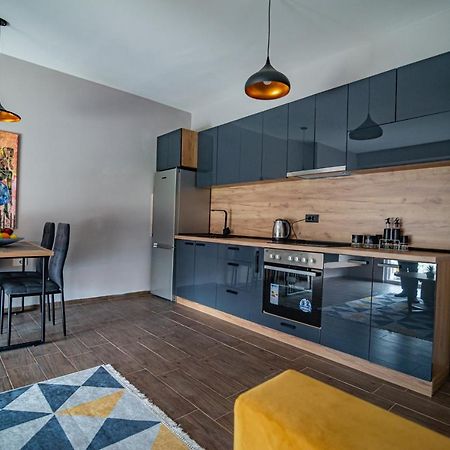 E&S Luxury Suite Apartments Охрид Екстер'єр фото